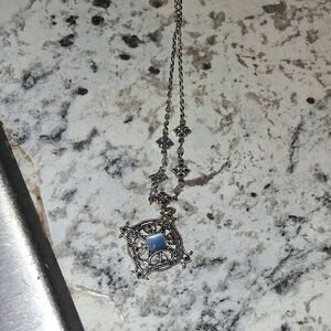 Elegant Silver Pendant Necklace